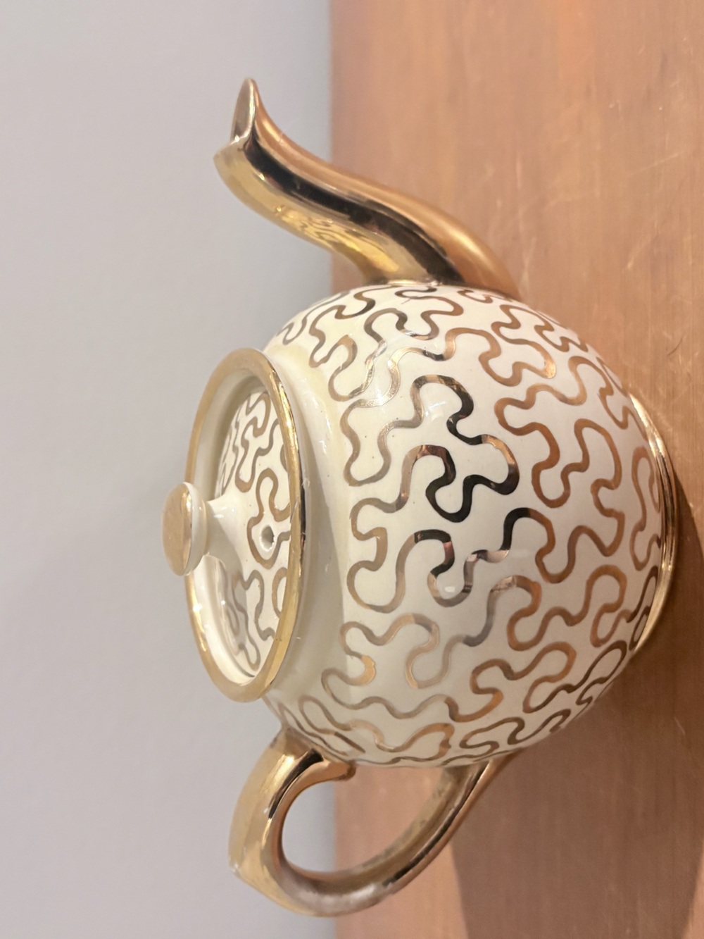 Sandler Cream and Gold Swirl Ceramic Teapot